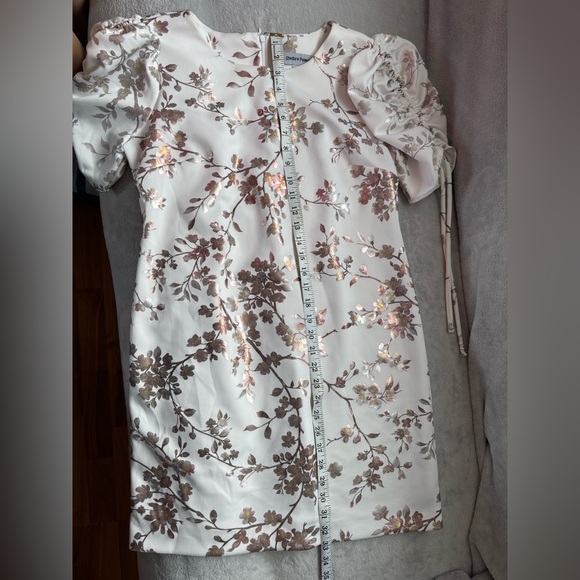 Shelby & Palmer Sheath Dress Women's Size 10 Ruched Sleeve Floral Ivory Stretch - Picture 15 of 16